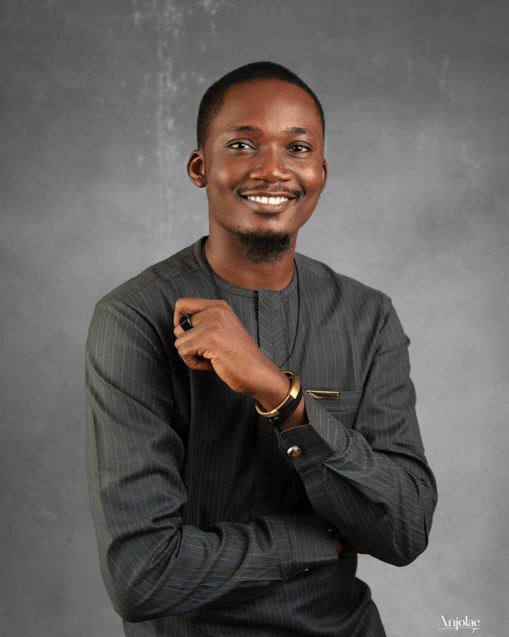 738f3ddca68856ec27cd8c2640c74056